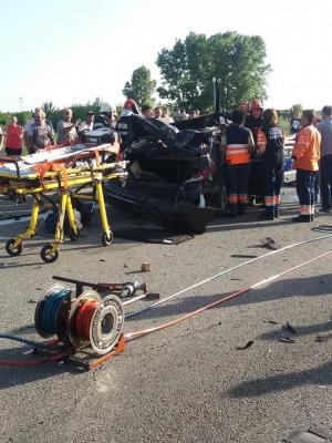 Accident grav pe Autostrada Bucureşti-Piteşti. Motociclist spulberat de o maşină, sunt 3 victime (Video)