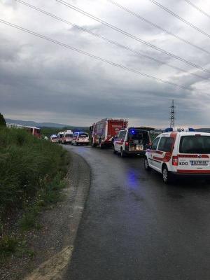 Un microbuz cu opt români s-a răsturnat pe un drum comunal din Austria. Trei dintre victime sunt grav rănite, două au fost luate cu elicopterul