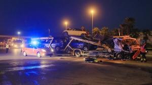 Şoferul român care a intrat cu camionul, cu 115 km/h, în coada de la o staţie de taxare, pe o autostradă din Franţa, a aflat concluziile anchetei tehnice. Maşina lui a rămas fără frâne