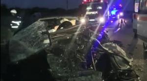 Accident teribil în Timiş: 2 morţi şi 3 răniţi în urma impactului frontal dintre două automobile. "Se auzeau strigăte din amândouă maşinile"