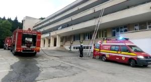 Incendiu la Spitalul TBC "Sfântul Andrei" din Valea Iaşului, de lângă Curtea de Argeş. Zeci de pacienţi şi medici au fost evacuaţi