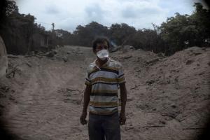 Scene terifiante după erupţia vulcanului care a ucis 75 de oameni, în Guatemala