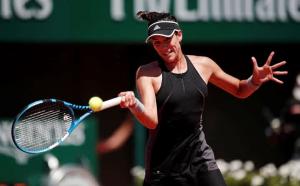 Simona Halep s-a calificat în finala Roland Garros, după victoria în meciul cu Garbine Muguruza. Prima reacția a româncei