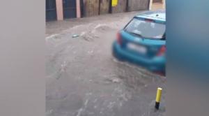 Urmările dramatice ale furtunii din Constanţa: torentele au inundat străzile din oraş