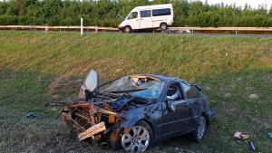 Microbuz românesc implicat într-un accident grav în Ungaria. Mașina a fost izbită de un BMW