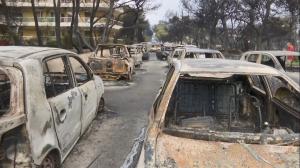 Imagini dezolante după incendiile din Grecia: au ars chiar şi blocurile