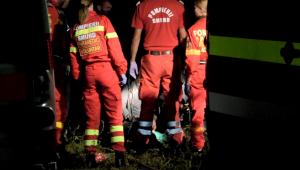 Motociclist mort într-un teribil accident, în Bistriţa-Năsăud. Tânărul de 20 de ani a căzut într-o râpă de 7 metri (Video)