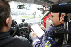 Schimbare la obţinerea permisului auto în Bucureşti. Trasee modificate din cauza traficului aglomerat