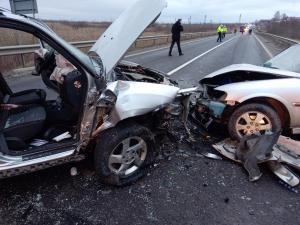 Impact violent la Brașov, soldat cu 5 victime. Accidentul provocat de un șofer de 26 de ani care a făcut o depășire neregulamentară