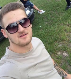Un tânăr de 22 de ani a murit la Sighetul Marmaţiei, în BMW-ul făcut zob, când făcea liniuţe cu un prieten