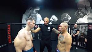 Popeye, rusul care şi-a injectat braţele, învins la MMA în doar 3 minute