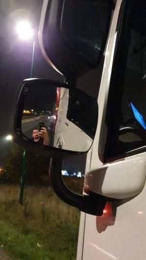 Şofer român de TIR atacat cu cuţitul de un scuterist care i-a blocat camionul, lângă Paris