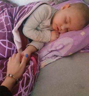 Povestea Anastasiei a mişcat mii de inimi. Mobilizare impresionantă pentru salvarea micuţei de doar 3 ani