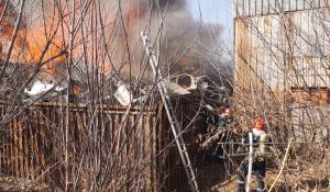 Mesaj Ro-Alert după incendiul devastator din Afumaţi: 'Norul de fum se îndreaptă către Bucureşti'