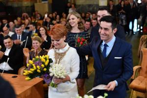 Lia Olguța Vasilescu și senatorul PSD Claudiu Manda s-au căsătorit de Dragobete, la Craiova