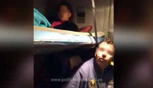 Un camionagiu avea o tânără de 20 de ani, sub pătură, în cabină şi le-a dat 200 de euro vameşilor de la Giurgiu, să închidă ochii