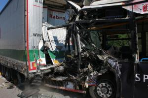 Moarte cumplită pentru un şofer român, în Germania. Avea doar 32 de ani
