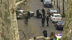 Focuri de armă la Londra, după ce un bărbat a intrat în mașina ambasadorului Ucrainei