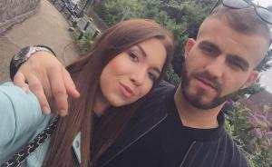 Un şofer român blocat pe autostradă, în Anglia, din cauza unui accident, a aflat că iubita lui a murit acolo