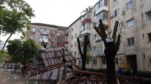 Furtună puternică la Timișoara, în Sâmbăta Mare. Vijelia a provocat pagube însemnate