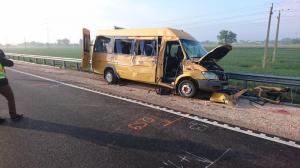 Microbuz şcolar din Beiuş, plin cu elevi, accident teribil în Ungaria. O adolescentă a murit