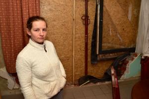 O româncă s-a trezit la 4 dimineaţa cu o maşină în garsoniera ei, în Belgia