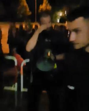 Poliţistul german care a vorbit în română şi a ajutat românii să voteze, la Munchen, a plâns de emoţie (video)