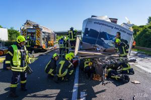 Imagini cumplite în Germania, la un accident cu 4 camioane. Un şofer mort, doi oameni în comă