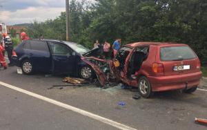 Doi morţi pe DN66, în Huneodara, după o depăşire neregulamentară a unui şofer de aproape 70 de ani