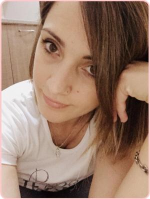 Raluca Alexandra s-a stins la nici 30 de ani, în Italia, lăsând în urmă doi copilaşi orfani de mamă