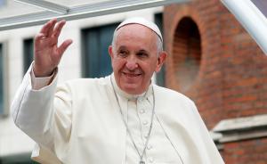 Papa Francisc, la finalul vizitei: "Fecioara Maria să-şi întindă ocrotirea ei de mamă peste toţi cetăţenii României”