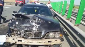 Imagini de groază pe A2, unde un BMW a intrat în plin într-un Matiz, strivindu-l de un VW. Patru victime