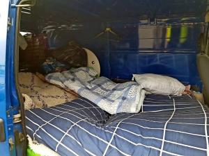 11 români veneau din Danemarca într-un microbuz fără banchete, înghesuiţi între zeci de bagaje