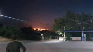 Incendii devastatoare pe insula unde sute de români sunt blocaţi de trei zile, în Grecia (video)