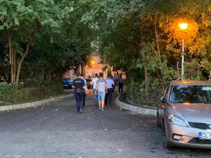 Alertă falsă în București: o fată a anunțat la 112 că e sechestrată. Polițiștii au căutat-o 6 ore