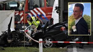 BMW-ul olandezului s-a făcut praf după ce a intrat cu viteză în TIR. Visscher Johannes a murit pe loc (Video)