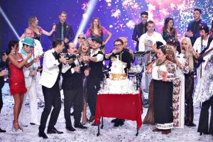 Dan Negru, de 20 de ani liderul spectacolelor de Revelion! Aproape 3.500.000 de români au urmărit Revelionul Starurilor 2020, la Antena 1