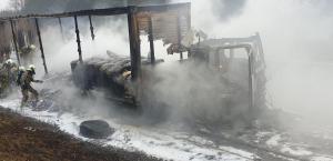 Şofer român cu TIR-ul în flăcări, în Belgia, nu ştia ce transportă şi cât e de periculos