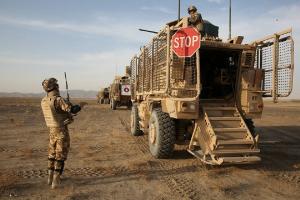Doi militari români, răniţi în Afganistan după un atac cu dispozitiv exploziv improvizat