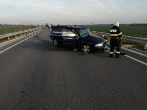 Şofer de BMW încarcerat, după un accident cu o Skoda şi o autoutilitară, la Caracal