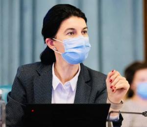 Ministrul Muncii, Violeta Alexandru, are coronavirus