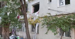 Explozie puternică într-un bloc din Slobozia, au sărit geamuri și uși din cauza suflului. 20 de oameni evacuați