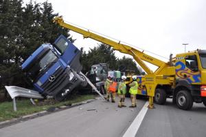Şofer român mort în Belgia, într-un accident cumplit. Peste o lună urma să devină tată de gemeni