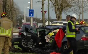 Român mort în BMW-ul prietenului lui, pe o şosea din Olanda. Maşina, un morman de fiare