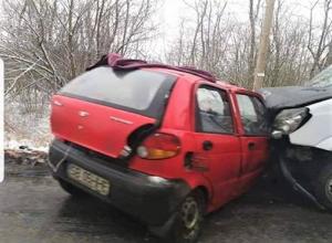 Doi morţi la Sibiu, în urma unui impact devastator între o maşină şi un microbuz cu călători