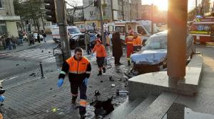Accident cumplit la Baia Mare, mai multe victime după ce două maşini s-au izbit într-o intersecţie