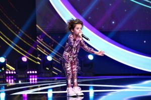 O fetiță de patru ani îi jurizează pe Loredana, Ștefan Bănică și Dorian Popa, în prima ediție Next Star a noului sezon