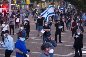 Israelienii au respectat distanțarea socială la un protest uriaș organizat la Tel Aviv, în numele salvării democrației