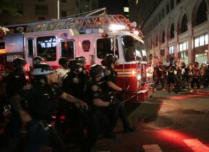 Fiica primarului din New York a fost arestată, poliția scrie pe Twitter că nu e lăsată să apere orașul de anarhiști