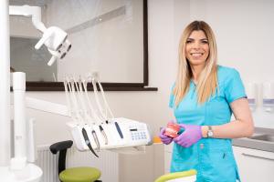 Medic ortodont: „30% dintre pacientii vechi au revenit la stomatolog cu probleme dentare agravate”